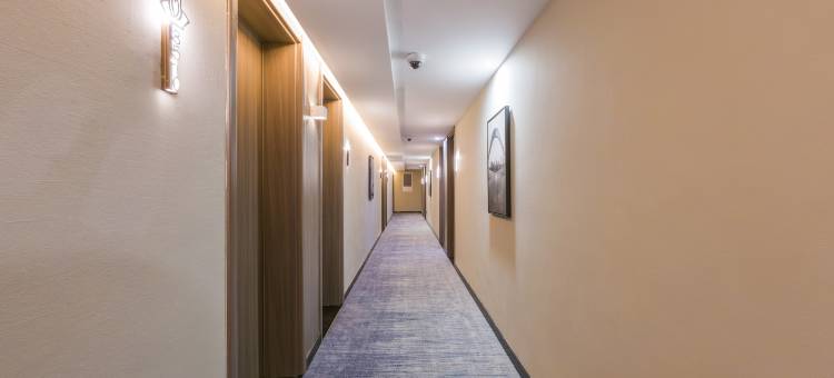 白玉兰酒店(上海五角场长海医院店)图片