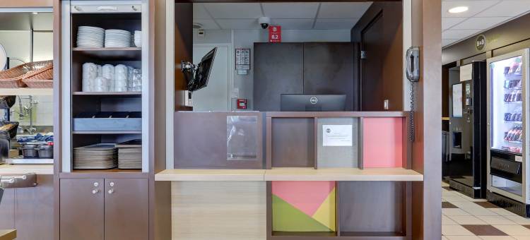 香槟沙隆住宿加早餐酒店(B&B Hôtel Châlons-en-Champagne)图片