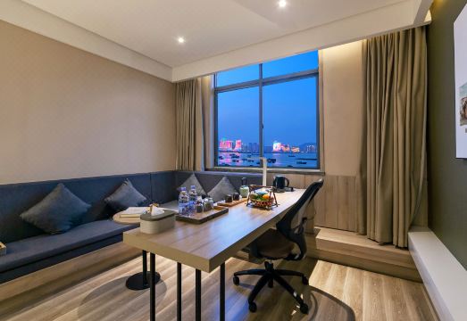 Rezen Select  Hotel (Gulangyu Pier Sea View) over view