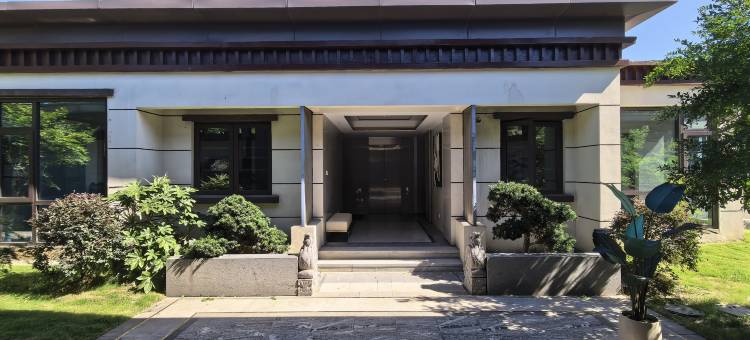 云栖阁民宿(皇家驿站店)图片