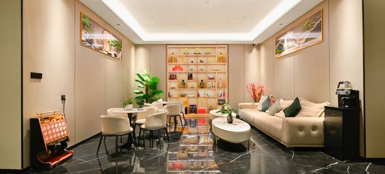 宕昌水岸阳光大酒店(滨河东路店)图片