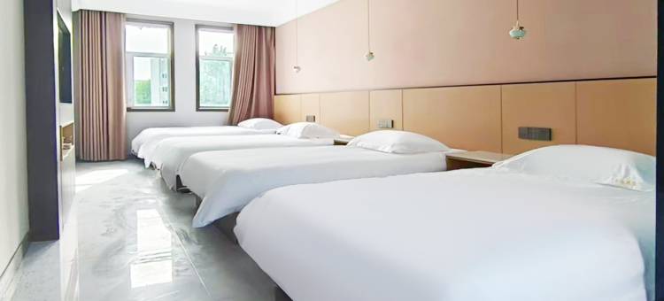 伊宁华隆宾馆(伊宁机场六星街店)图片