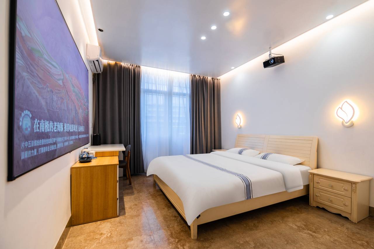 诚悦酒店(龙岩动车站店)