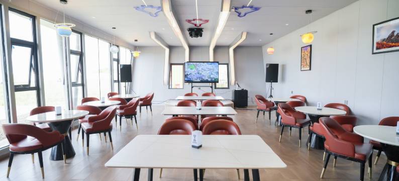 乌兰布统机场度假区图片