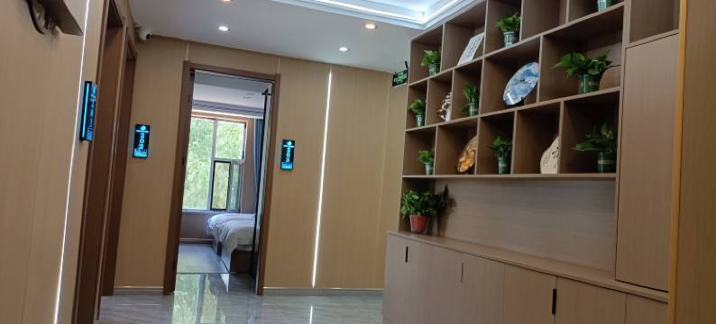 欧曼快捷酒店(西宁曹家堡机场店)图片