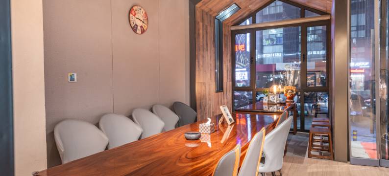 大连•丽思假日｜LisiHoliday Hotel酒店(中山广场俄罗斯风情街店)图片