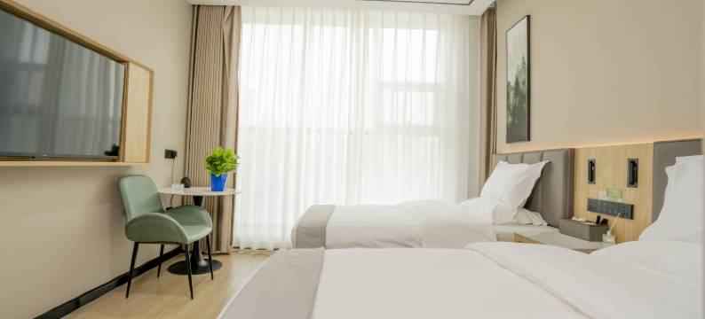 柏纳酒店(喀什地区妇幼保健院小亚郎湿地公园店)图片