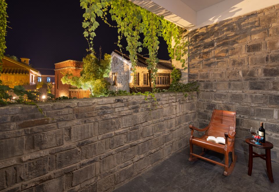 Zhongxiang Mochou Village 1926 Mansion Hotel Overview