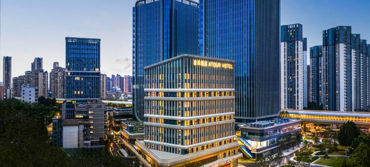 武汉徐东理工大学余家头校区亚朵酒店图片