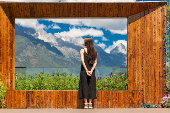 SUNNY｜晴山悦 • 日照金山空中花园野奢度假酒店(白沙古镇店)图片