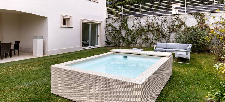 靠近佛罗伦萨的优质住宅，配有游泳池和健身房，位于普拉托(Great house with pool and gym near Florence. Prato)图片