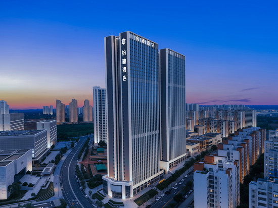 纷迪酒店(西博城沈阳路地铁站店)
