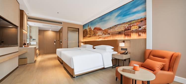 维也纳酒店(汽博中心金童路地铁站店)图片