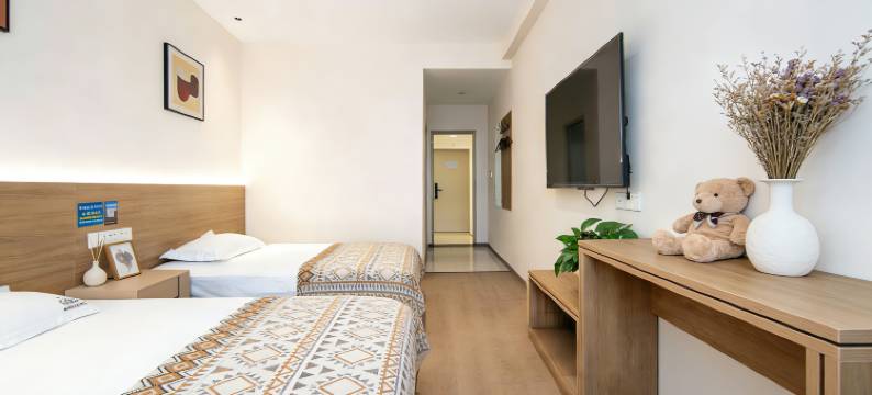 兴义碧云简宿酒店(桔山广场梦乐城店)图片