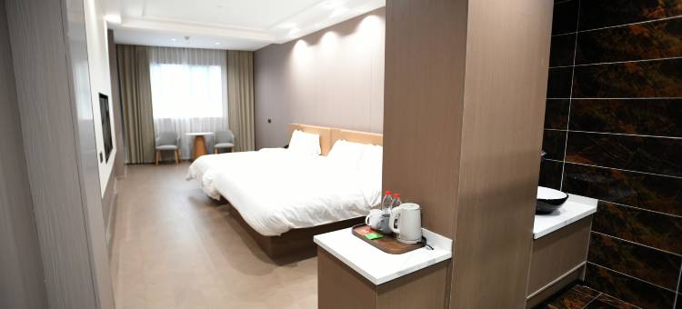 云上四季酒店(龙港店)图片