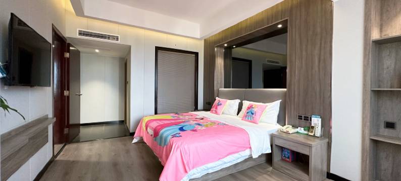 皇马假日大酒店(海口骑楼老街省政府店)图片