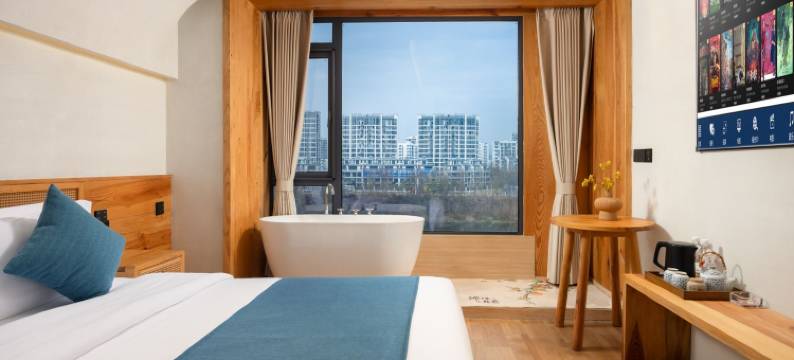 黄山屯溪上街上行江景度假民宿(屯溪老街店)图片