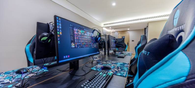 雷神电竞酒店(银川悠阅城店)图片