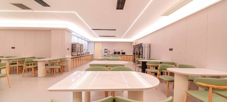 柳州星悦云栖酒店(高铁站五星步行街店)图片