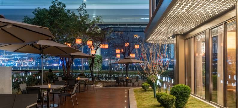 重庆大礼堂嘉陵江滨江路桔子水晶酒店图片