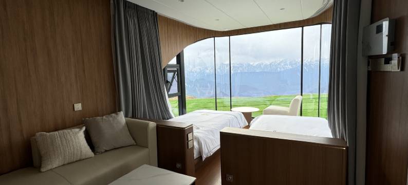 牛背山高原驿站图片