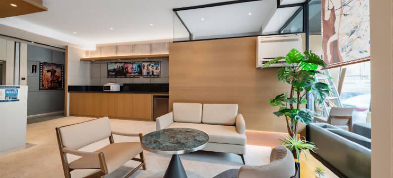 唯鑫风尚电影酒店(锦州渤海大学店)图片