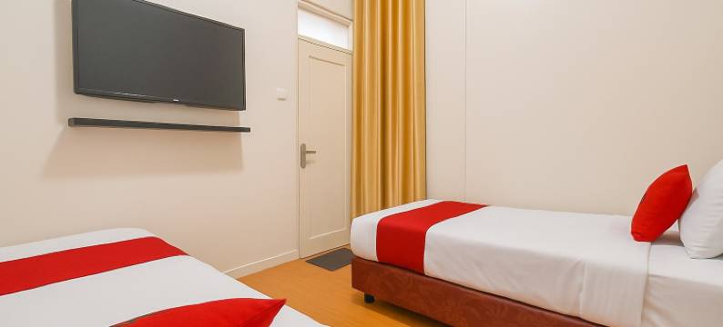 OYO 2452 酒店地铁(RedDoorz Near Metro Bandung)图片