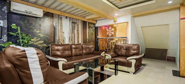 Townhouse Oak near Tugu Simpang Lima formerly GM Inn Hotel图片