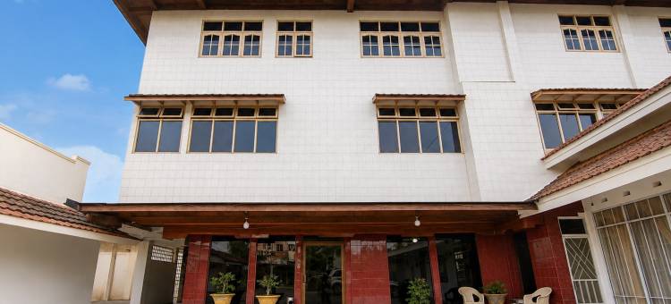 RS Awal Bros Sudirman O酒店(原名Flora酒店)(Hotel O near RS Awal Bros Sudirman formerly Flora Hotel)图片
