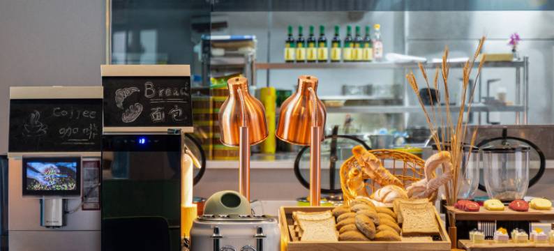 艺龙安云酒店(武汉大学街道口地铁站店)图片