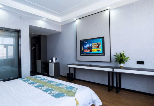 Qingmang Quality Hotel Hotel Overview