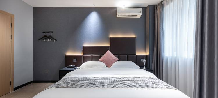 粤塔X电竞酒店(广州番禺厦滘地铁站店)图片