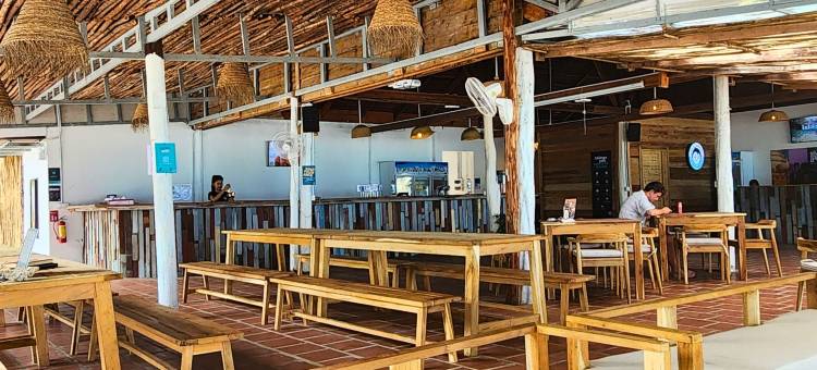 高龙岛疯猴子(MAD Monkey Koh Rong)图片