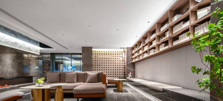 郑州圣佳丽绅酒店(省博物院同乐地铁站店)图片