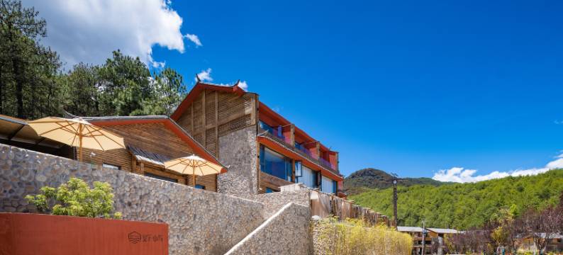 泸沽湖安下·山与度假酒店图片