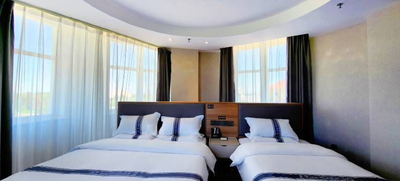 布尔津文苑酒店(俄罗斯风情街店)图片