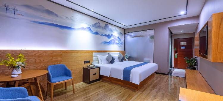 精通酒店(南宁国际会展中心青秀万达金湖地铁站店)图片