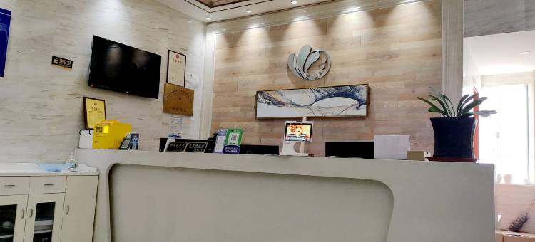 网美电竞民宿(上海东兰路地铁站店)图片