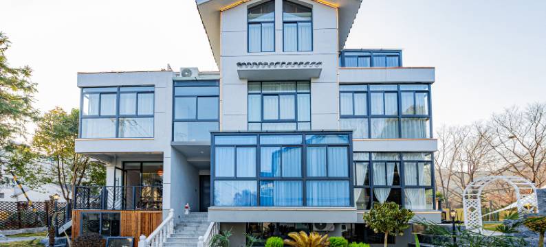 山窠窠kē·度假精选轰趴泳池天幕KTV家庭影院儿童乐园设计师民宿图片