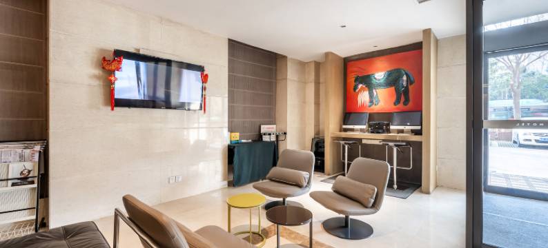 西安德泉酒店(西安交通大学兴庆宫地铁站店)图片