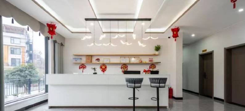 良栖山居民宿(武当山景区店)图片