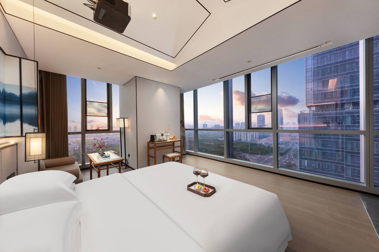 陌上轻雅酒店(昆明高铁南站七彩云南第壹城店)图片