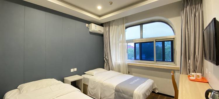 松月轻住悦享酒店(三河燕郊人民医院店)图片