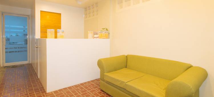 RedDoorz @ EBM One Building图片