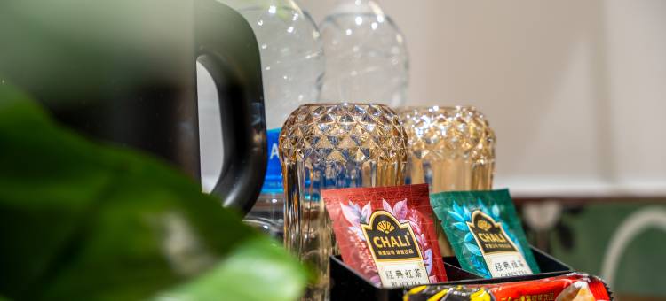 悦时设计师艺术酒店(贵阳观山湖公园林城西路地铁站店)图片