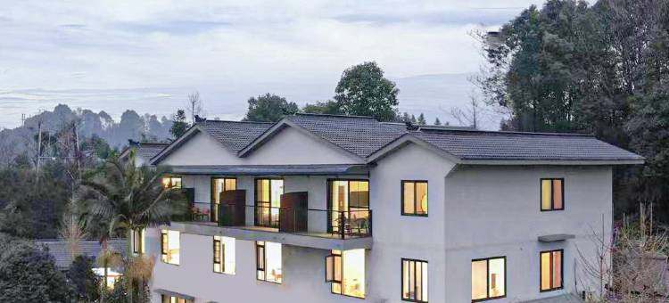 云端雅舍酒店(乐山五通桥区菩提山公园店)图片