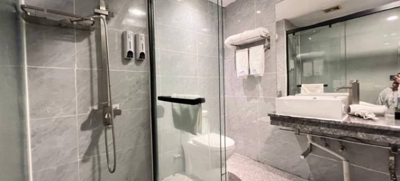 亚信电竞酒店(中山南头城轨站店)图片