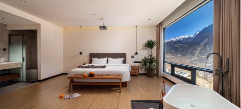 德钦藏山云居酒店(飞来寺景区店)图片