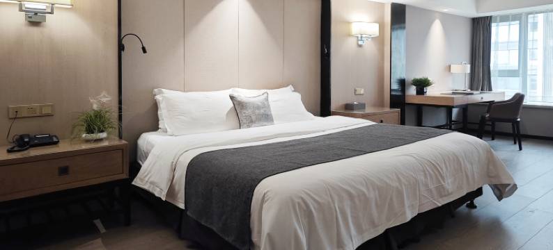 重庆宽舍·伽仕汀酒店(汽博中心金渝地铁站店)图片