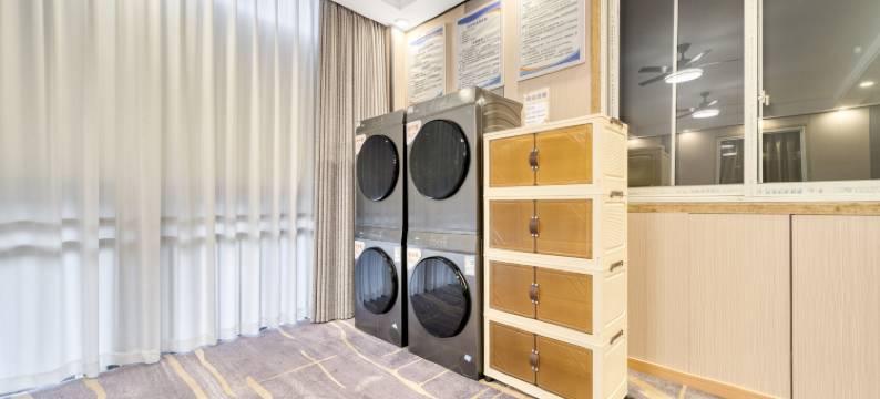 尊腾轻奢电影酒店(杭州闲林店)图片